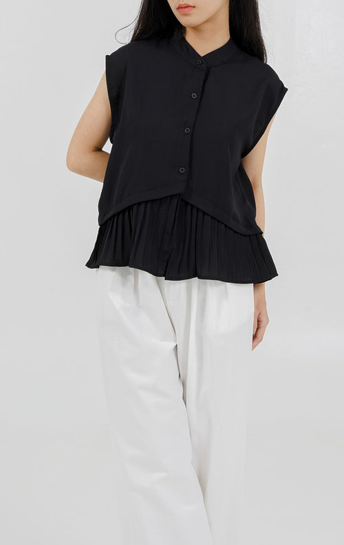 Maudy Sleeveless Pleats Black Top –  Baju Atasan Casual Wanita