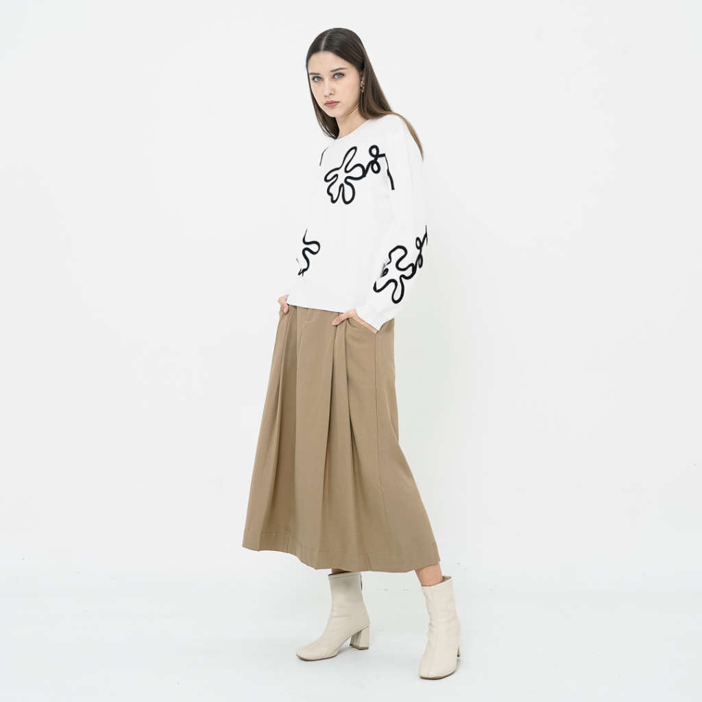 Naura Sweater White