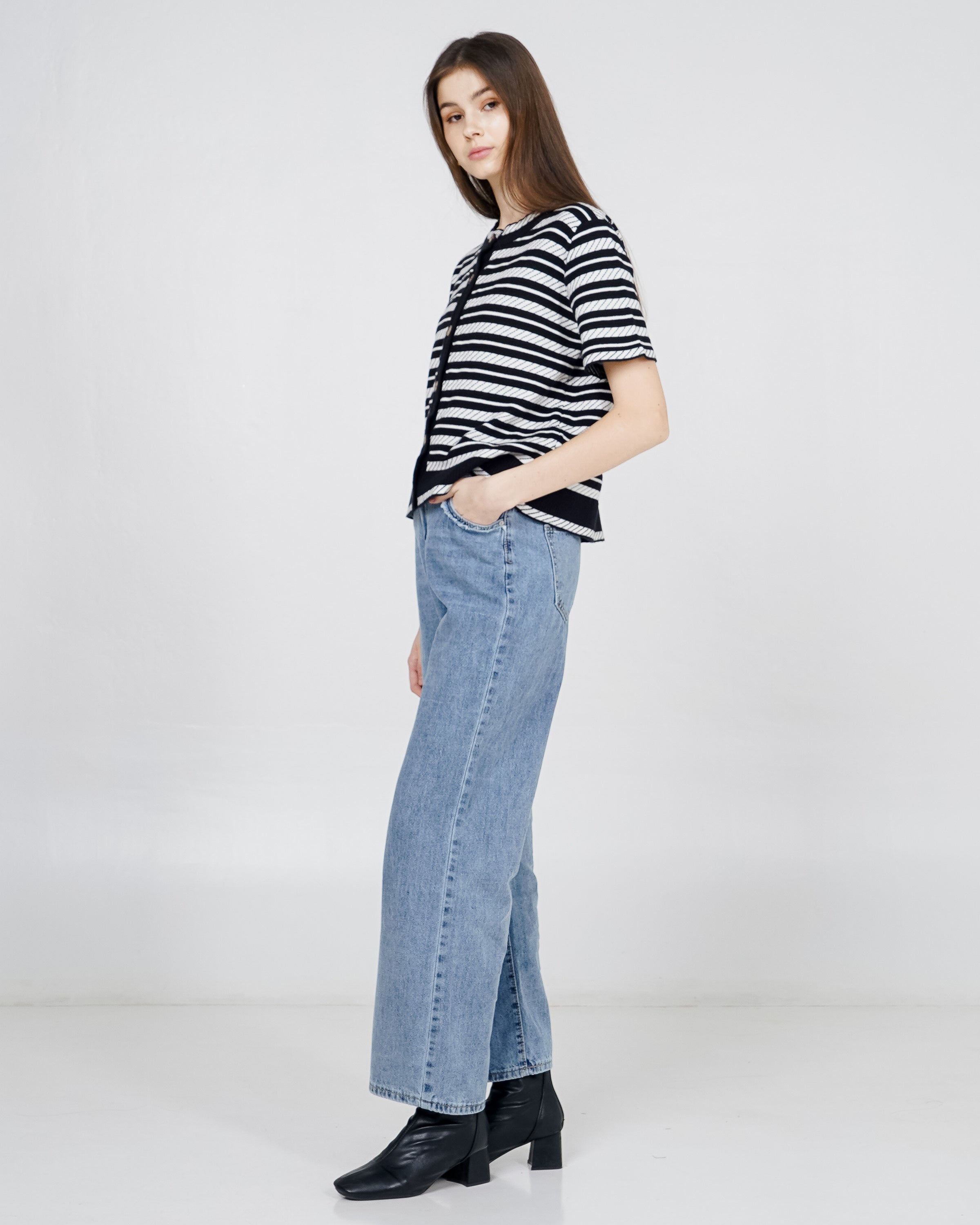 Lowely Top Black Striped