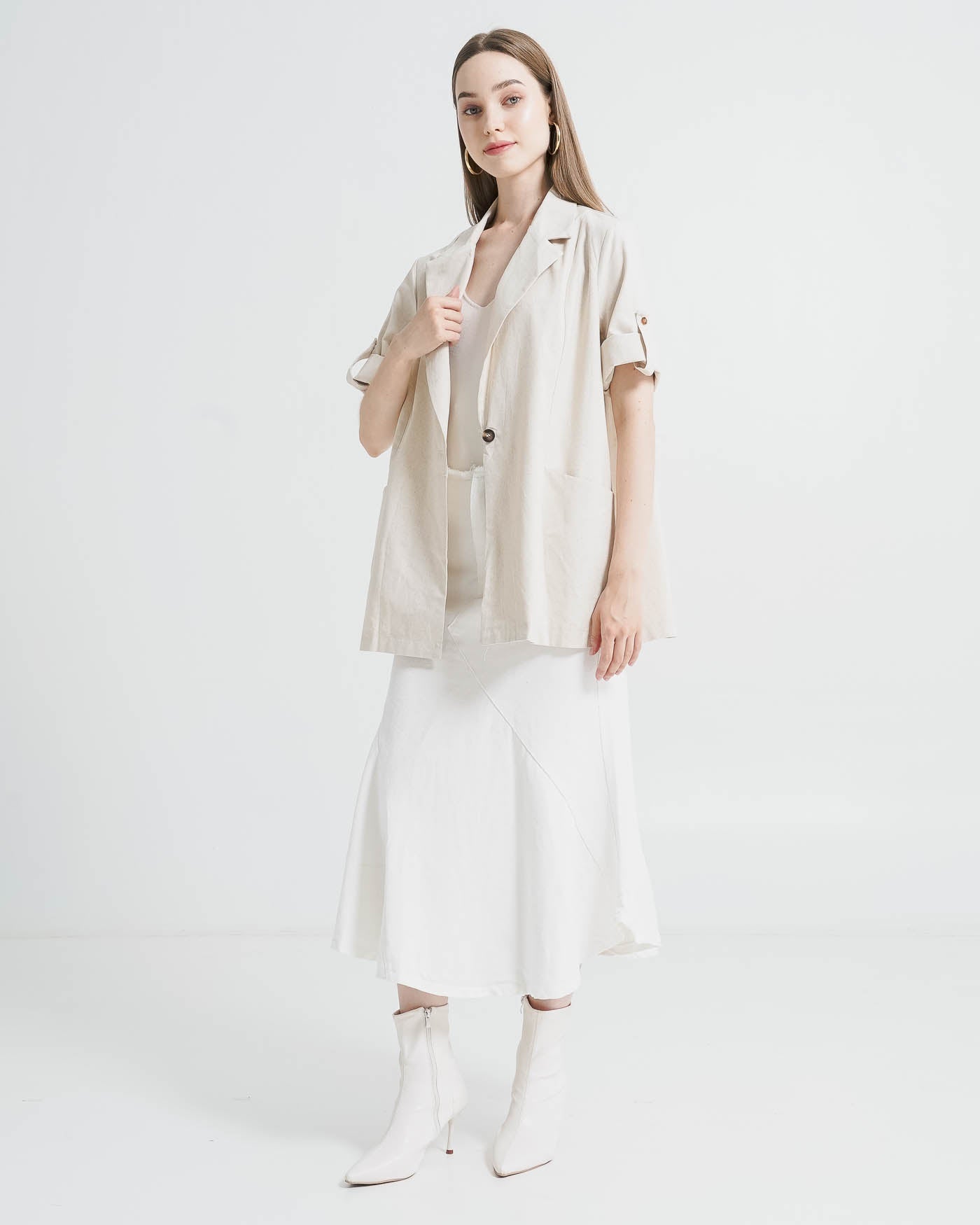 Aylan Linen Blazer Ivory Top – Atasan Outer Wanita Kekinian