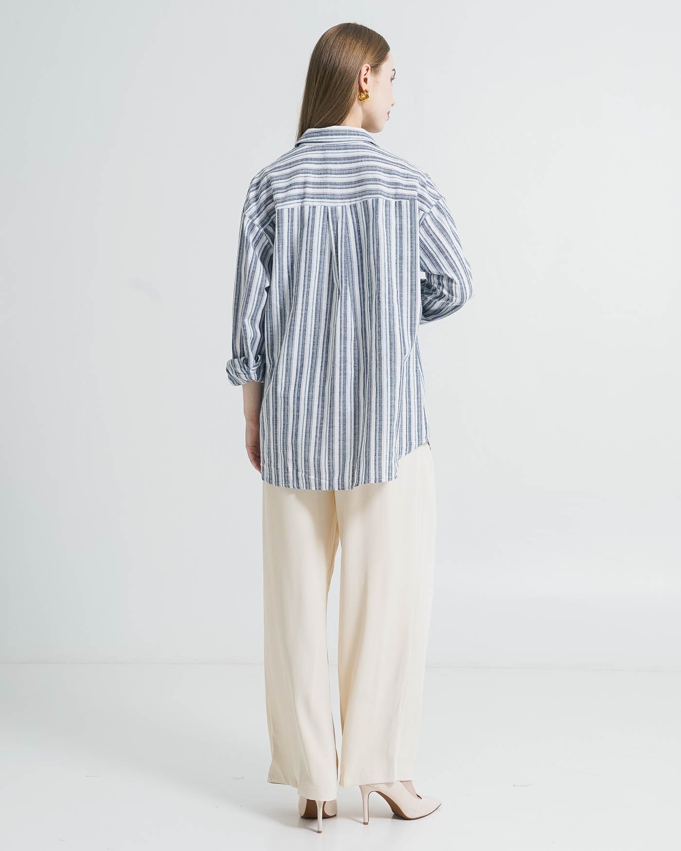 Marlie Striped Linen Blue Shirt – Atasan Kemeja Wanita Striped Lengan Panjang