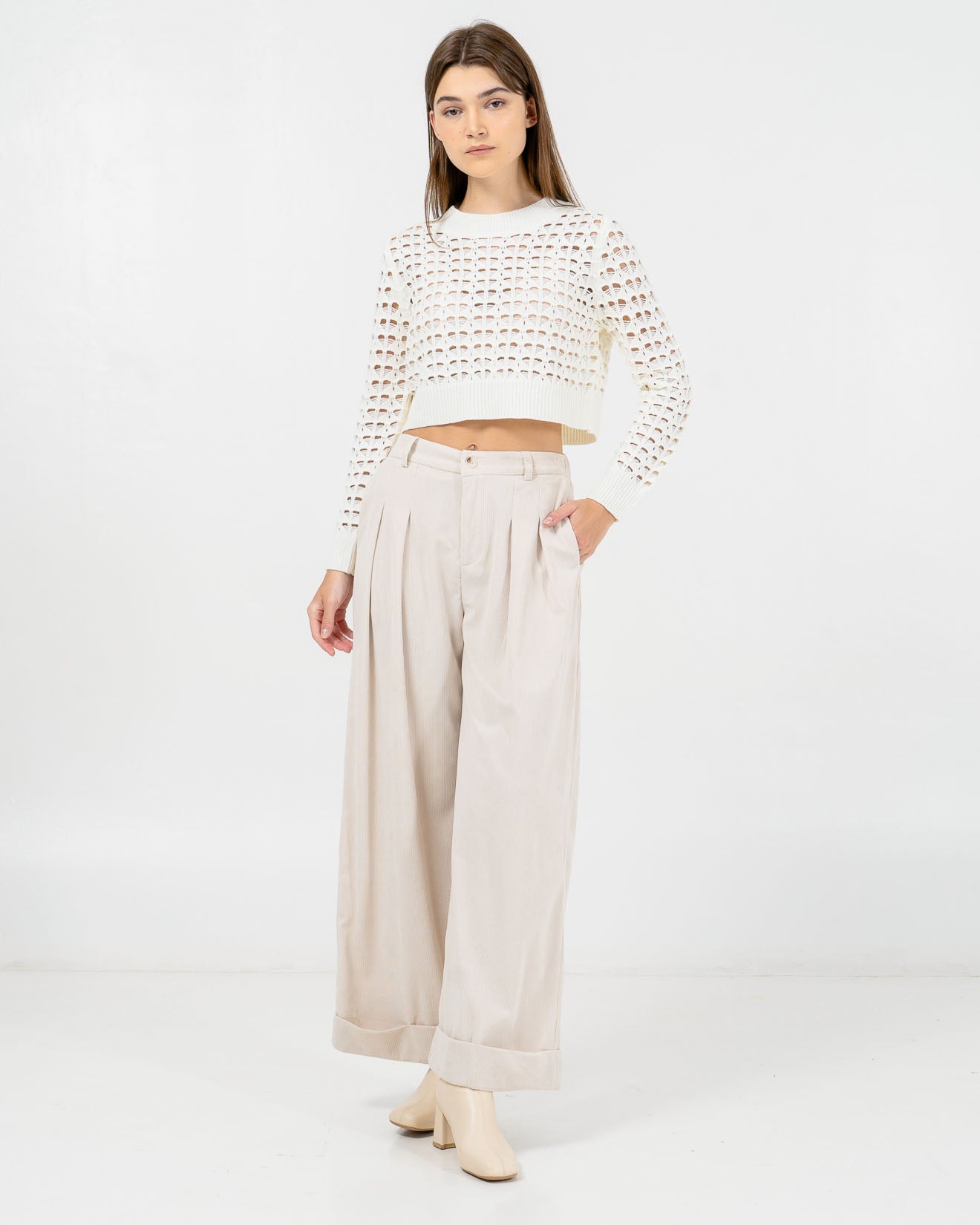 Arla Mesh Knit Crop White Top – Baju Atasan Knit Wanita Kekinian