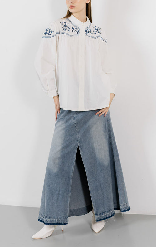 Bianca Embroidery White Blouse – Baju Atasan Wanita Casual