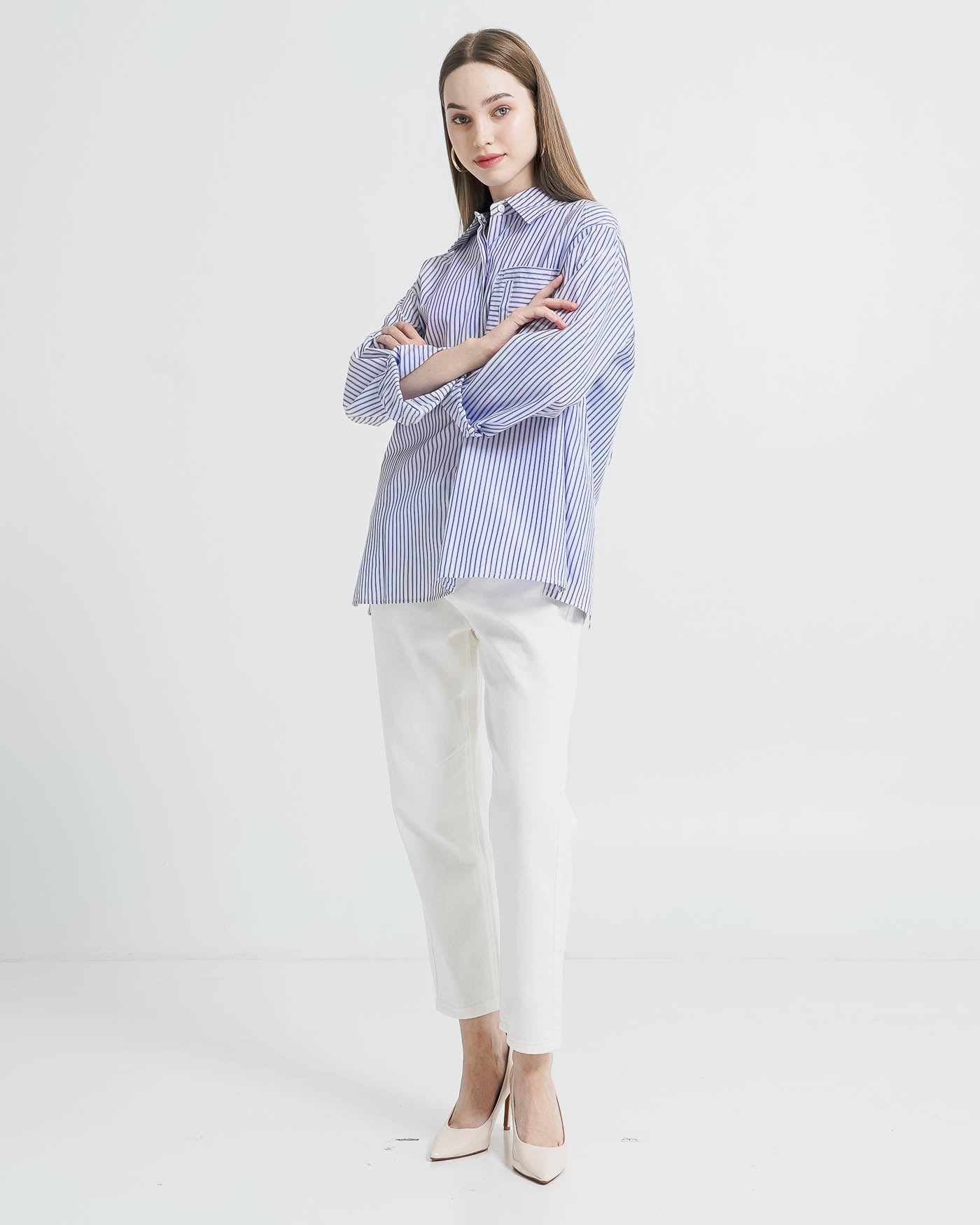 Rae Striped Oversized Blue Shirt – Kemeja Wanita Lengan Panjang