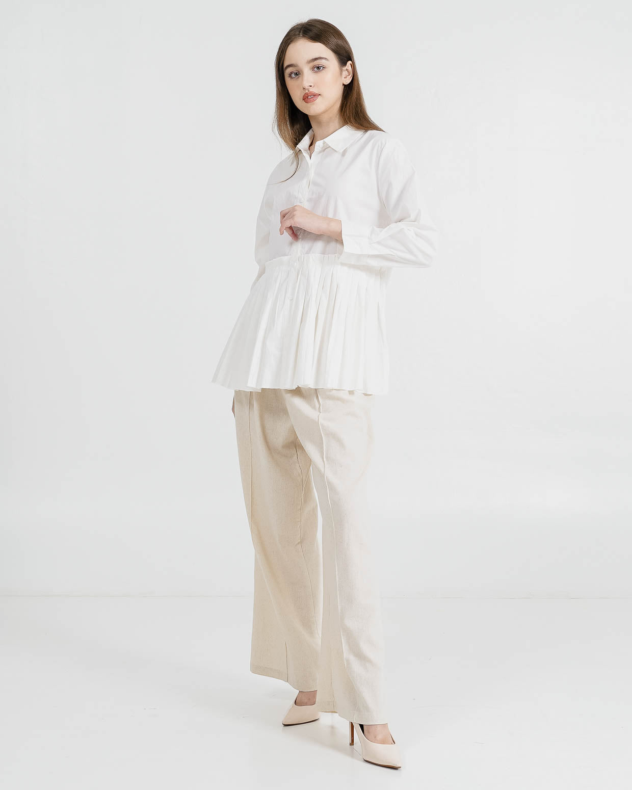 Erika Oversized Pleats White Shirt – Baju Atasan Wanita Hijab Friendly