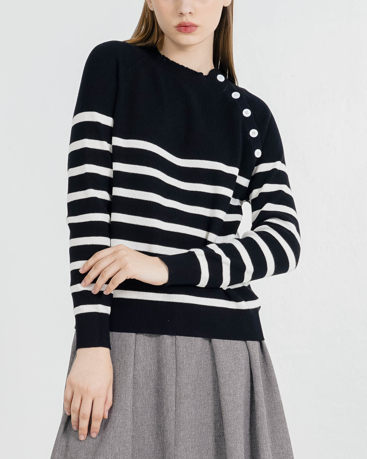 Veneta Button Shoulder Knit Black Sweater – Outer Wanita Casual