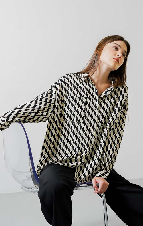 Lucy Oversized Pattern Ivory Shirt – Baju Atasan Wanita Lengan Panjang