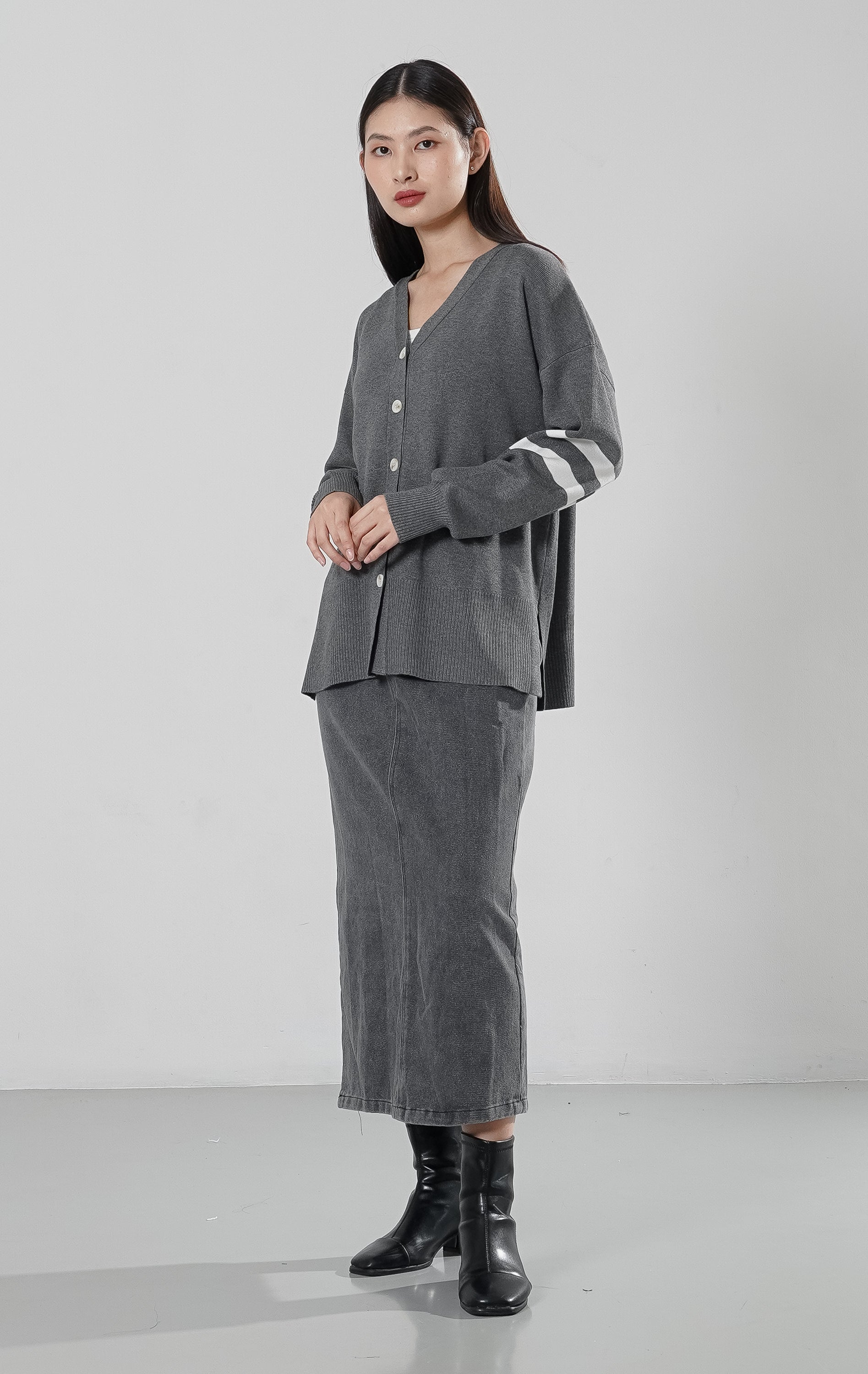 Amarsa Knit Cardigan Grey