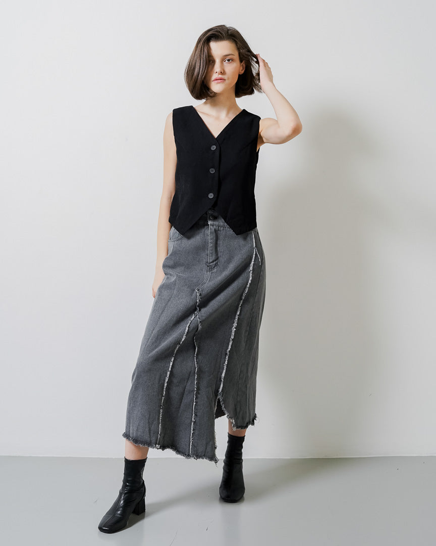 Esme Crop Black Vest - Outer Wanita Tanpa Lengan