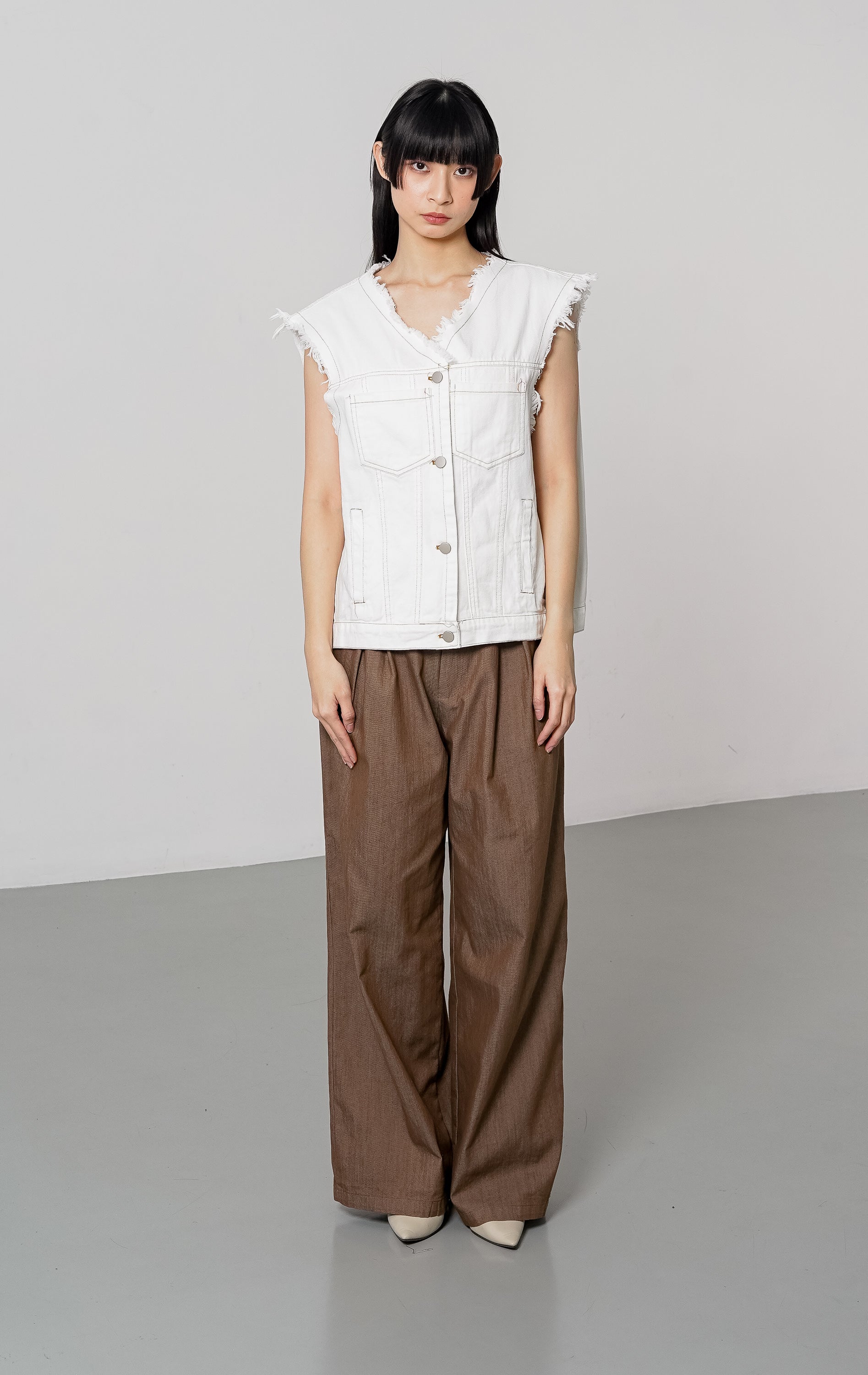 Ambi Vest White