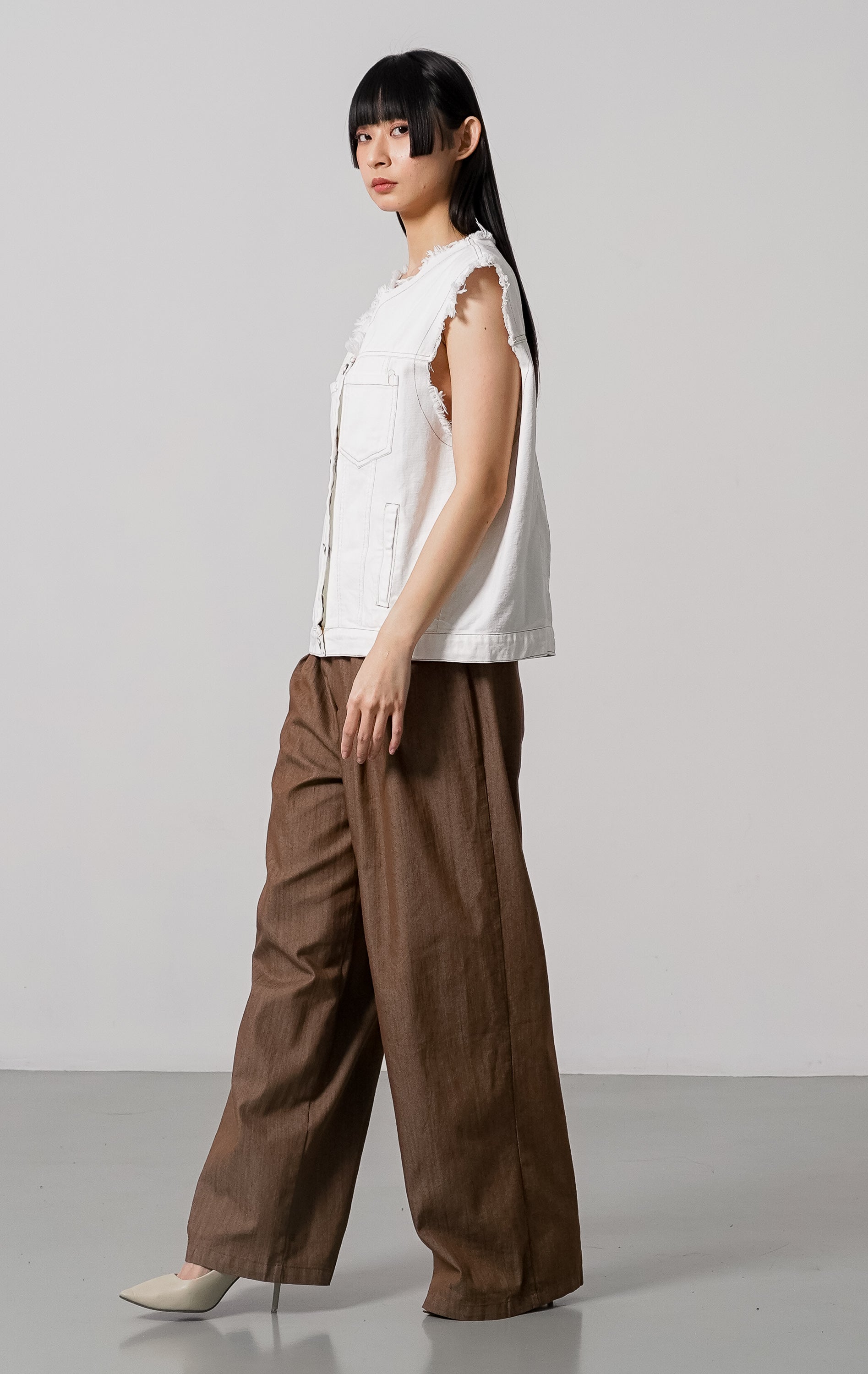 Ambi Vest White