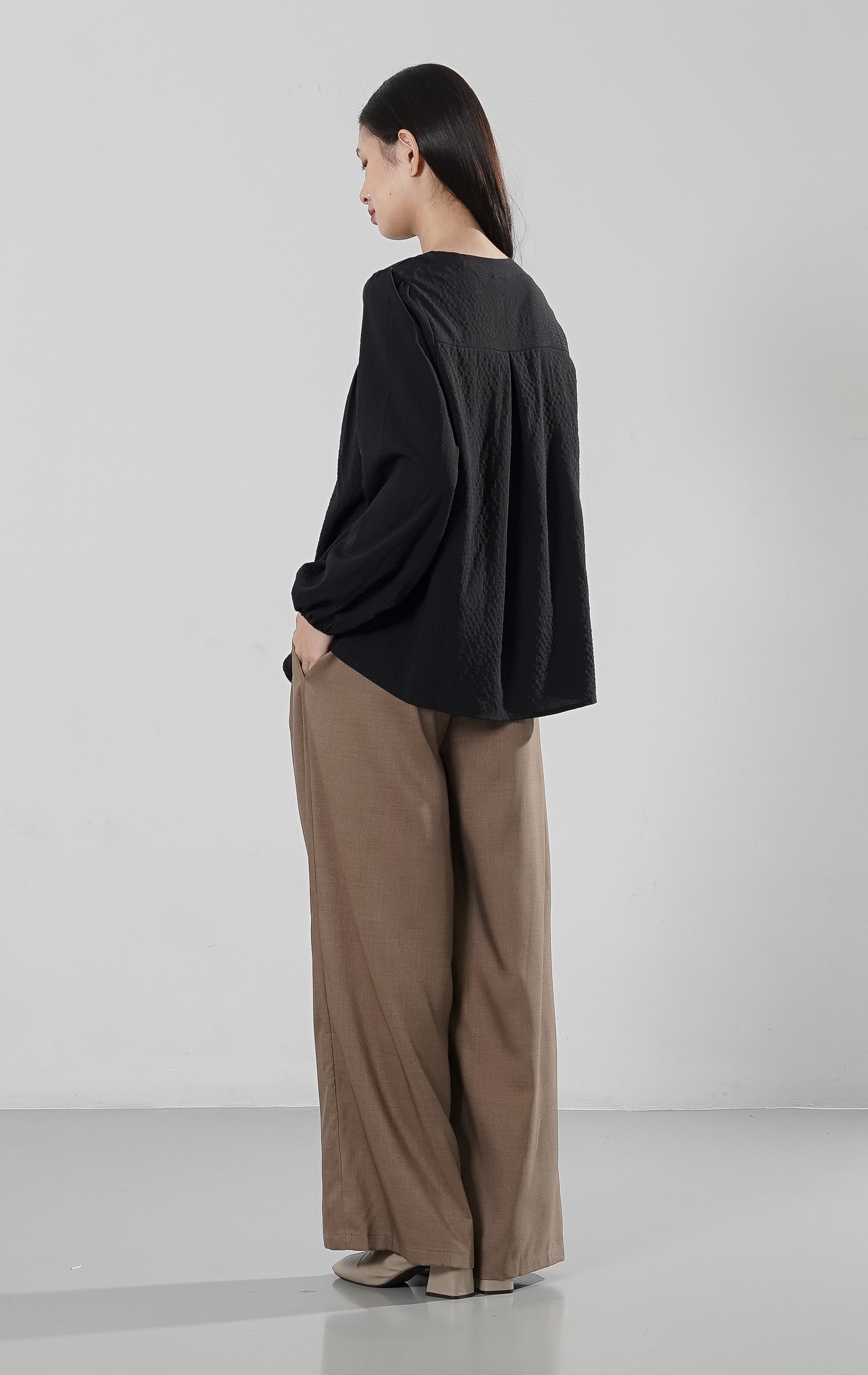 Izabella Top Black