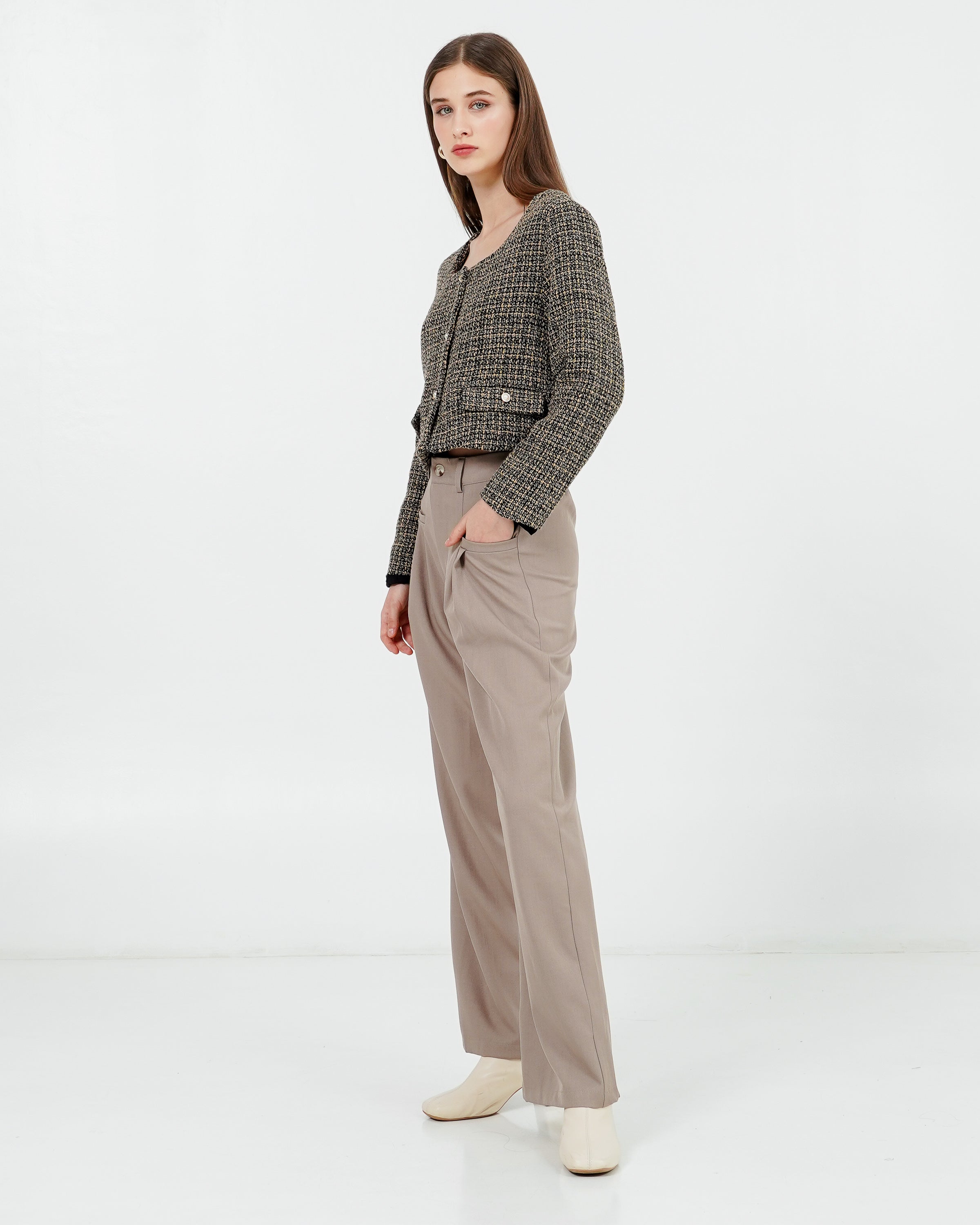 Wynneth Outer Brown