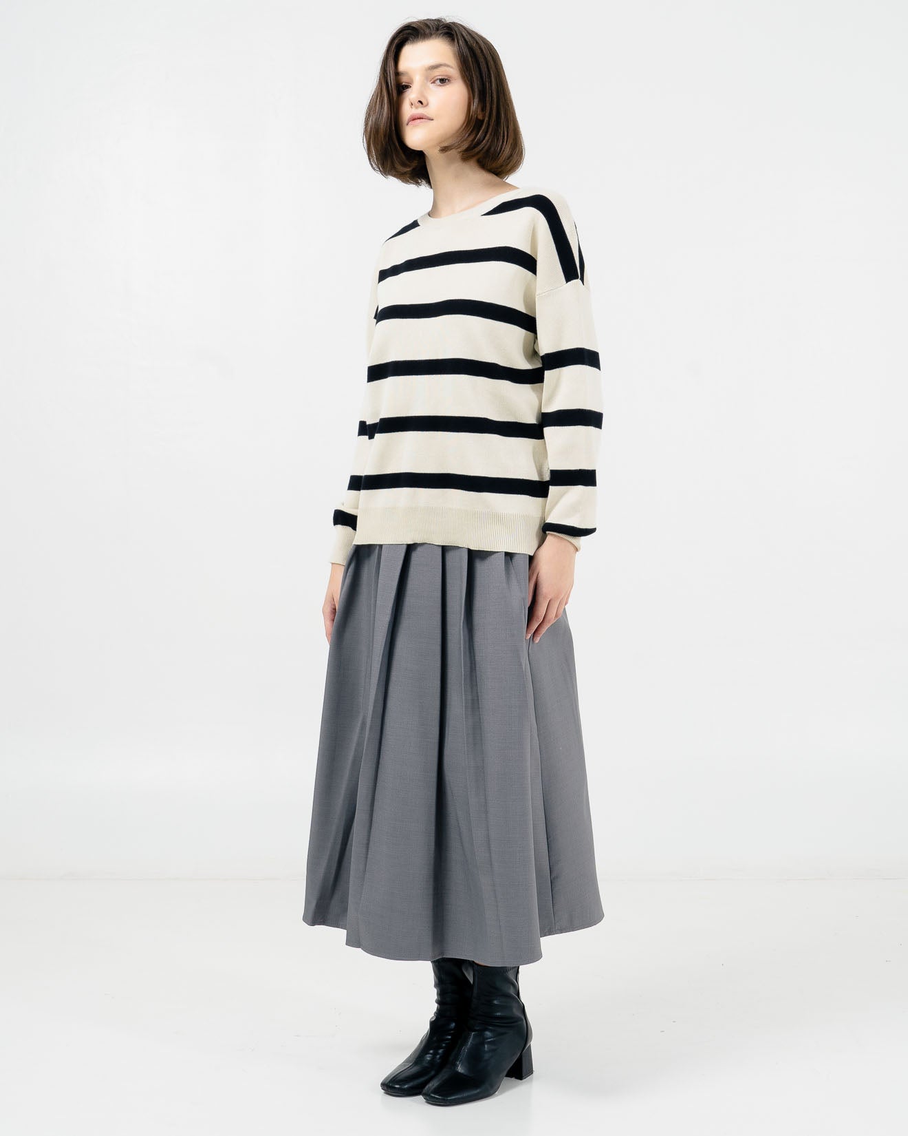 Eliot Striped Ivory Sweater – Baju Atasan Rajut Wanita