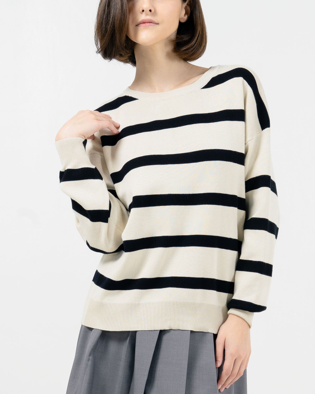 Eliot Striped Ivory Sweater – Baju Atasan Rajut Wanita