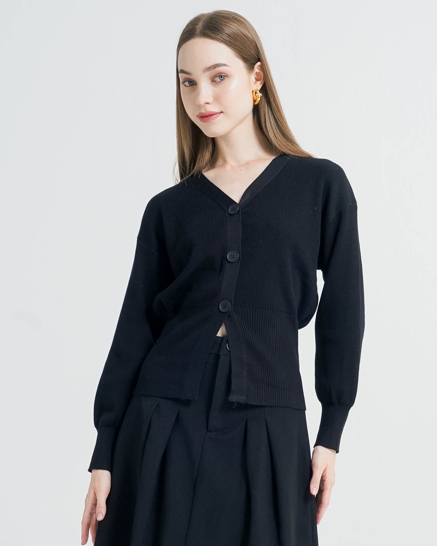 Rowan Waist Fitted Knit Black Top – Atasan Cardigan Lengan Panjang Wanita