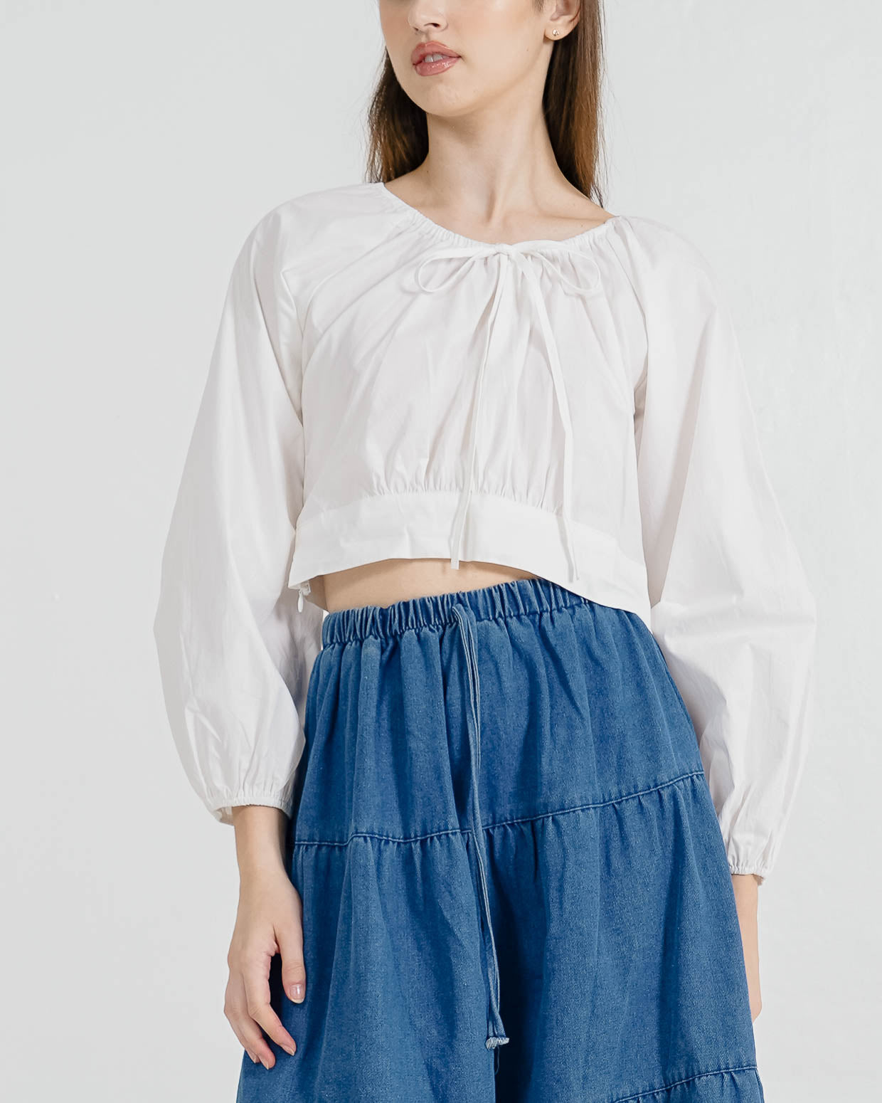 Natalie Crop White Top –  Blouse Wanita Kekinian