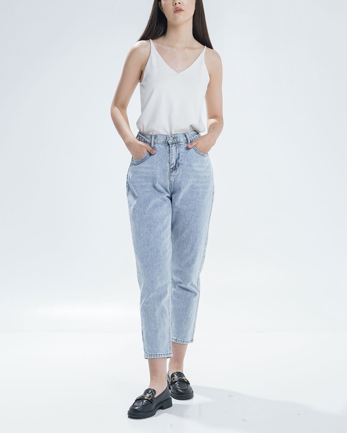 Leandrew Mom Jeans Light Denim Pants - Celana Panjang Wanita ( RESTOCK )