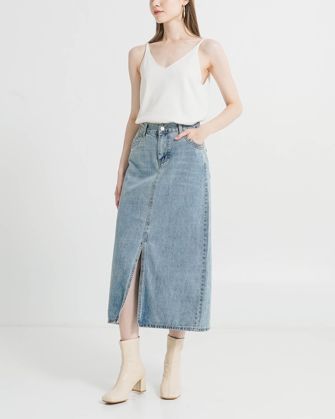 Jerico Slit A-Line Light Denim Skirt – Rok Denim Wanita Kekinian