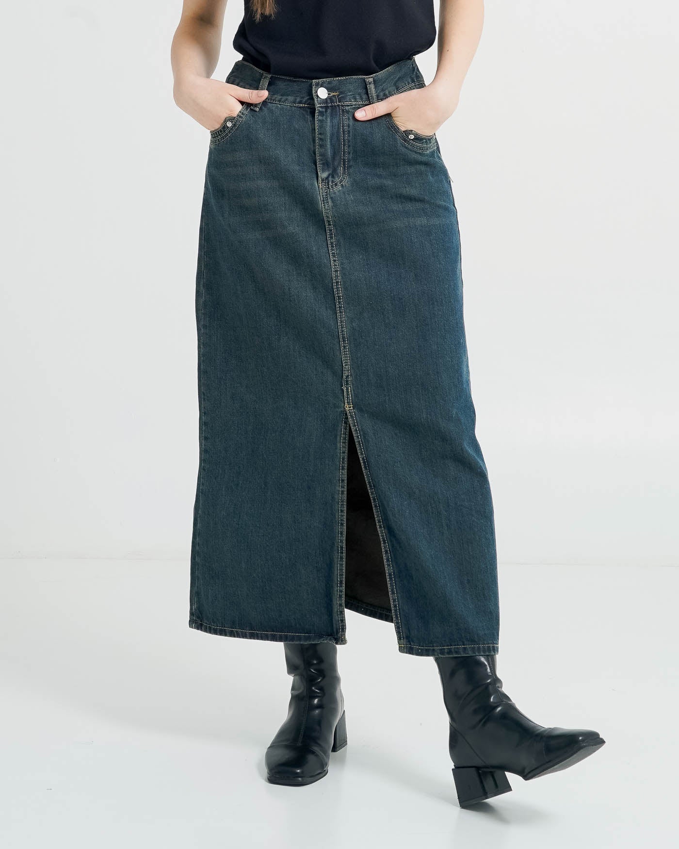 Jerico Slit A-Line Dark Denim Skirt – Rok Denim Wanita Kekinian