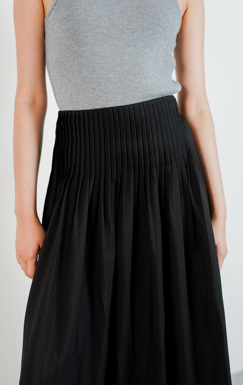Hereneth Skirt Black