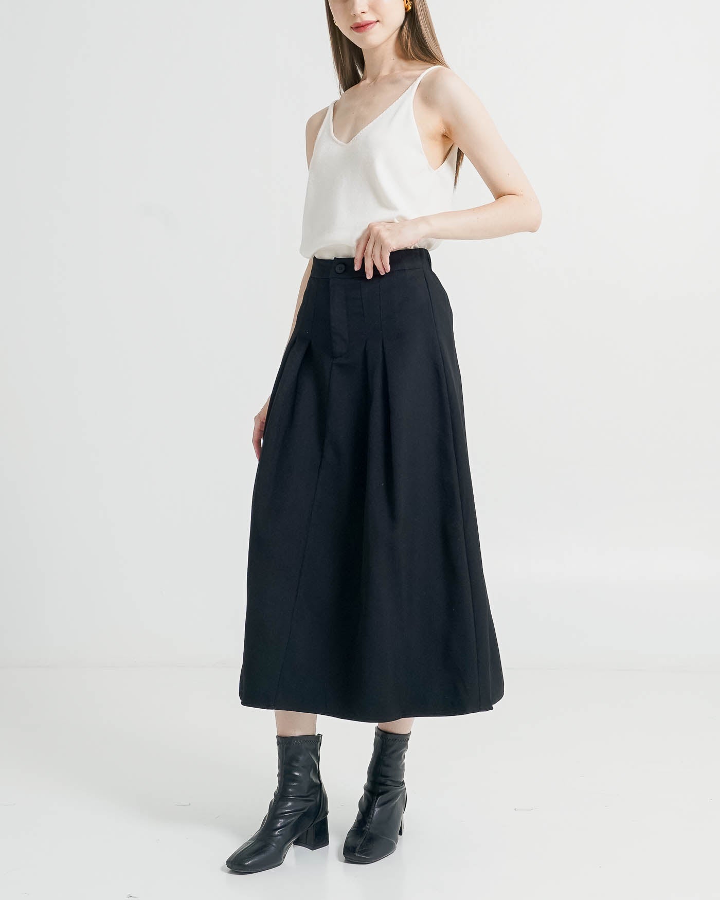 Terra Boxy Black Skirt – Rok Maxi Wanita Kekinian