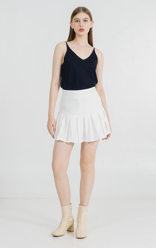 Chloe Pleats White Skort – Rok Celana Casual Wanita