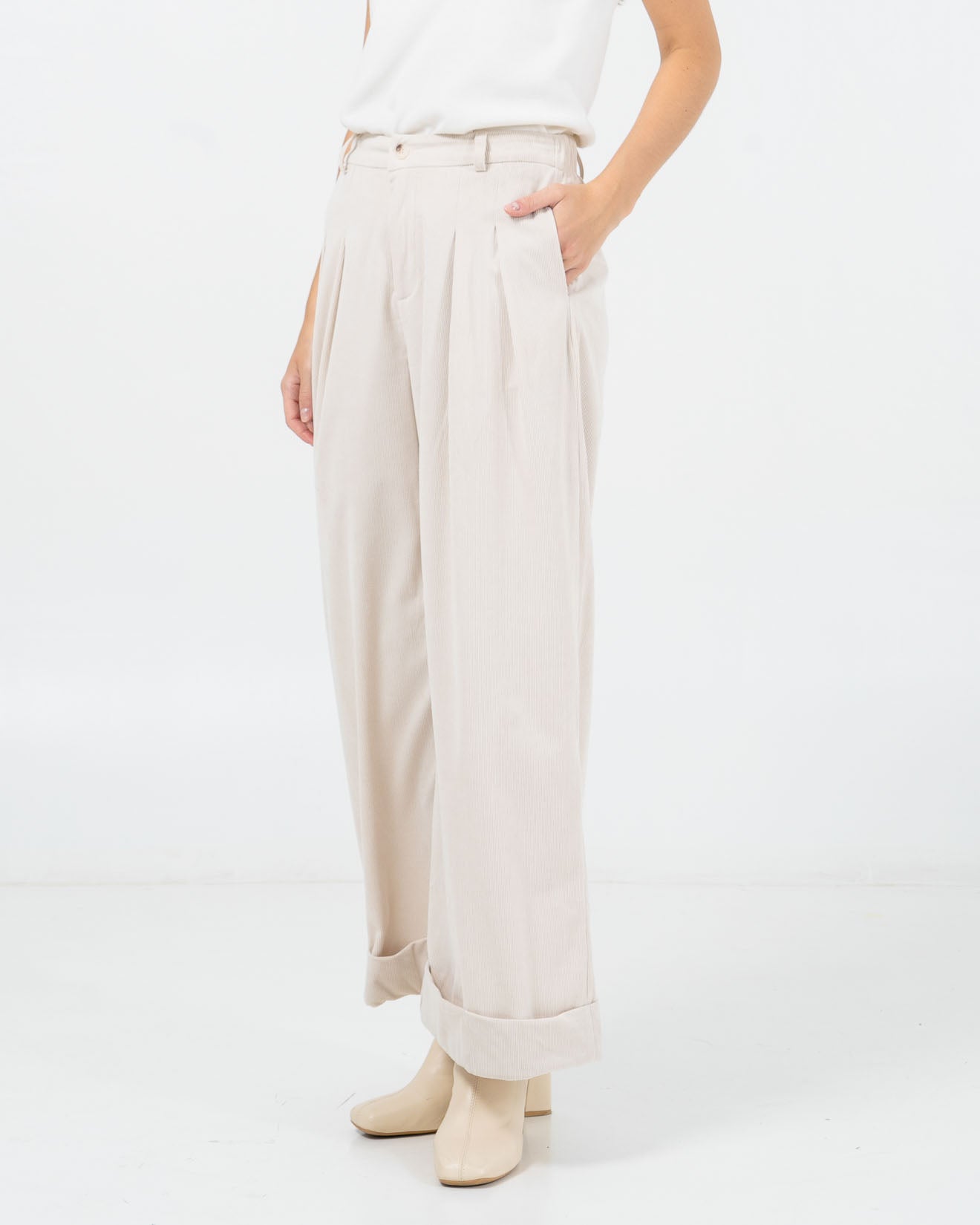 Isla Corduroy Wide Leg Ivory Pants – Celana Panjang Wanita Hijab Friendly