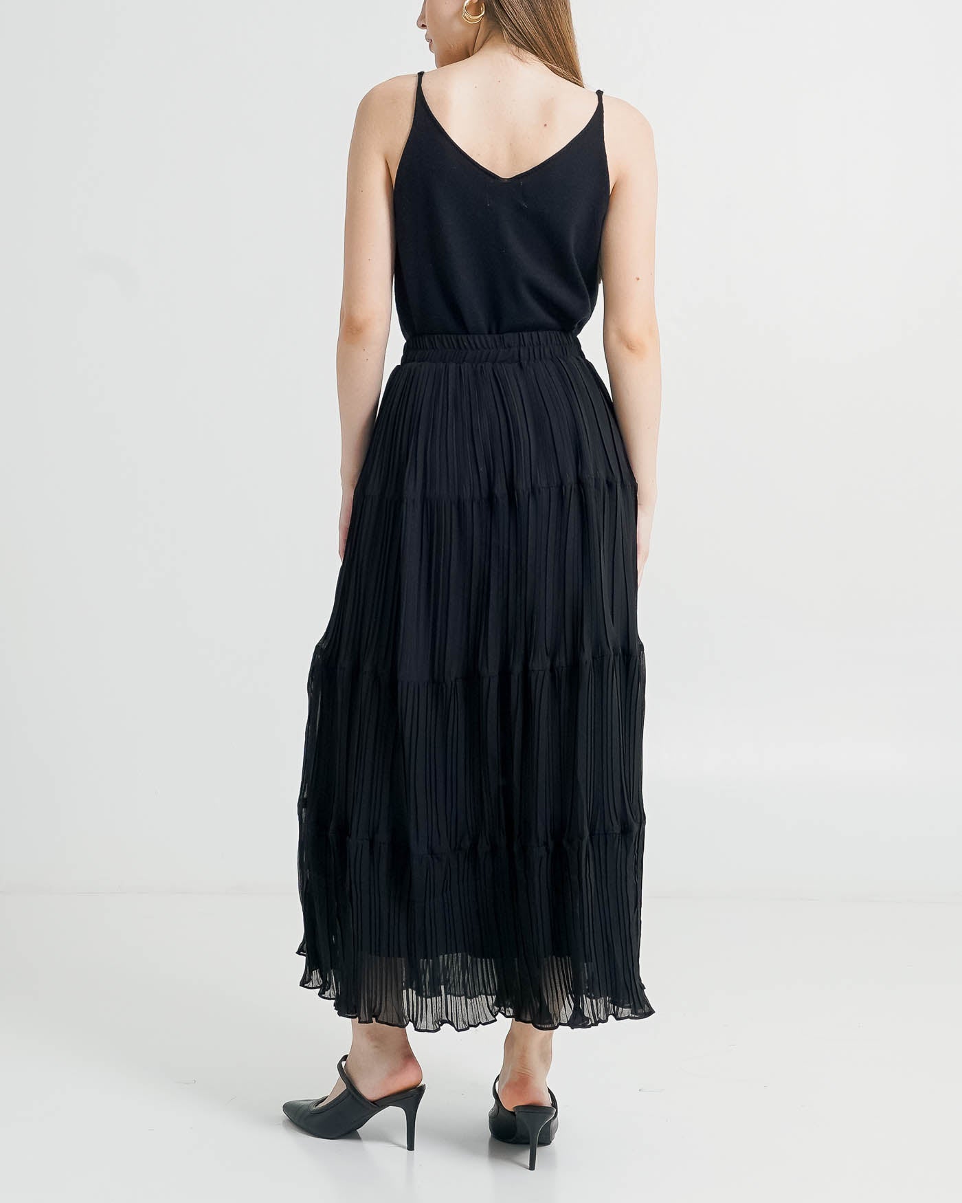 Renata Tiered Pleated Black Skirt – Rok Maxi Wanita Kekinian