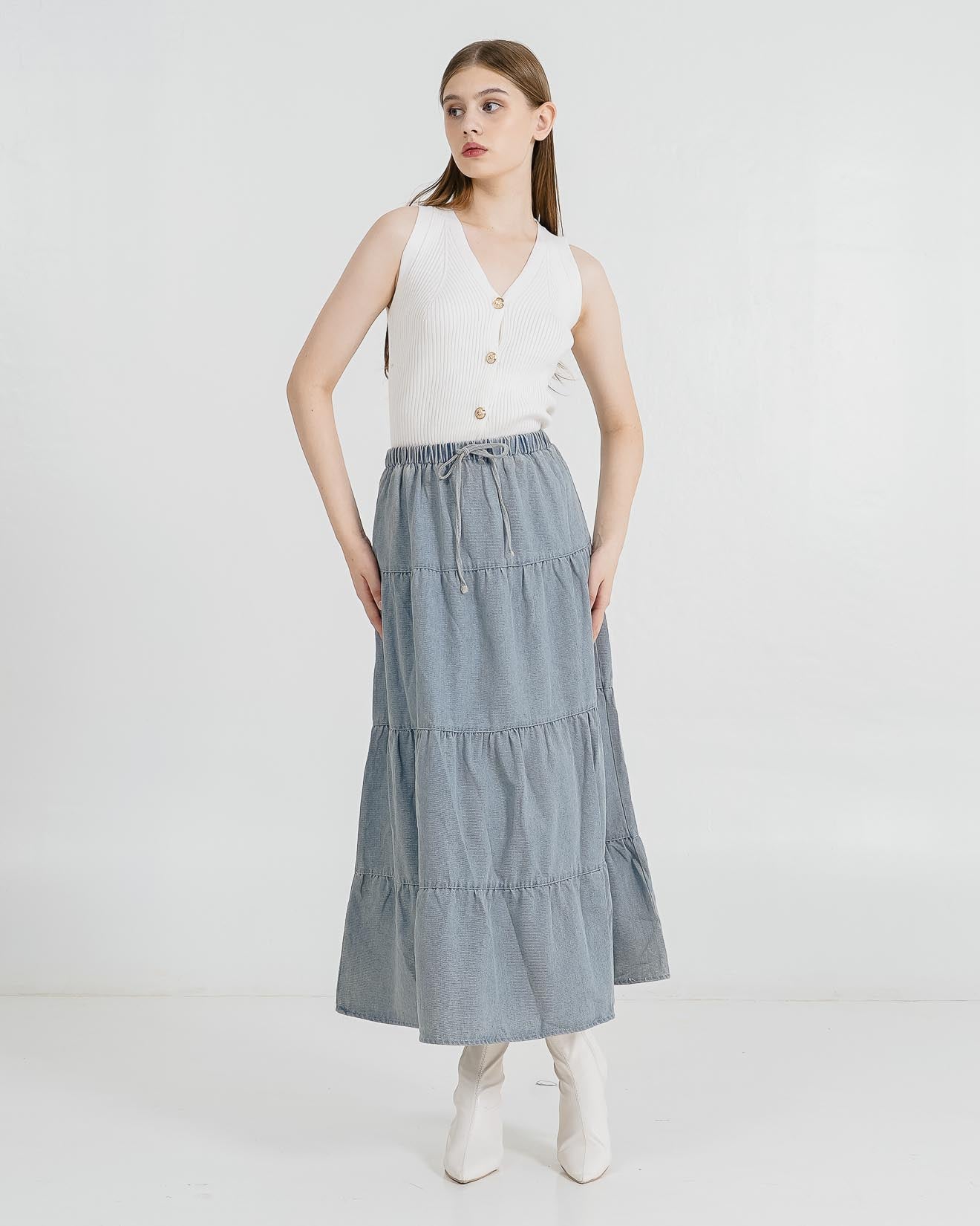 Kinsley Tiered Light Denim Skirt – Rok Panjang Jeans Wanita Kekinian