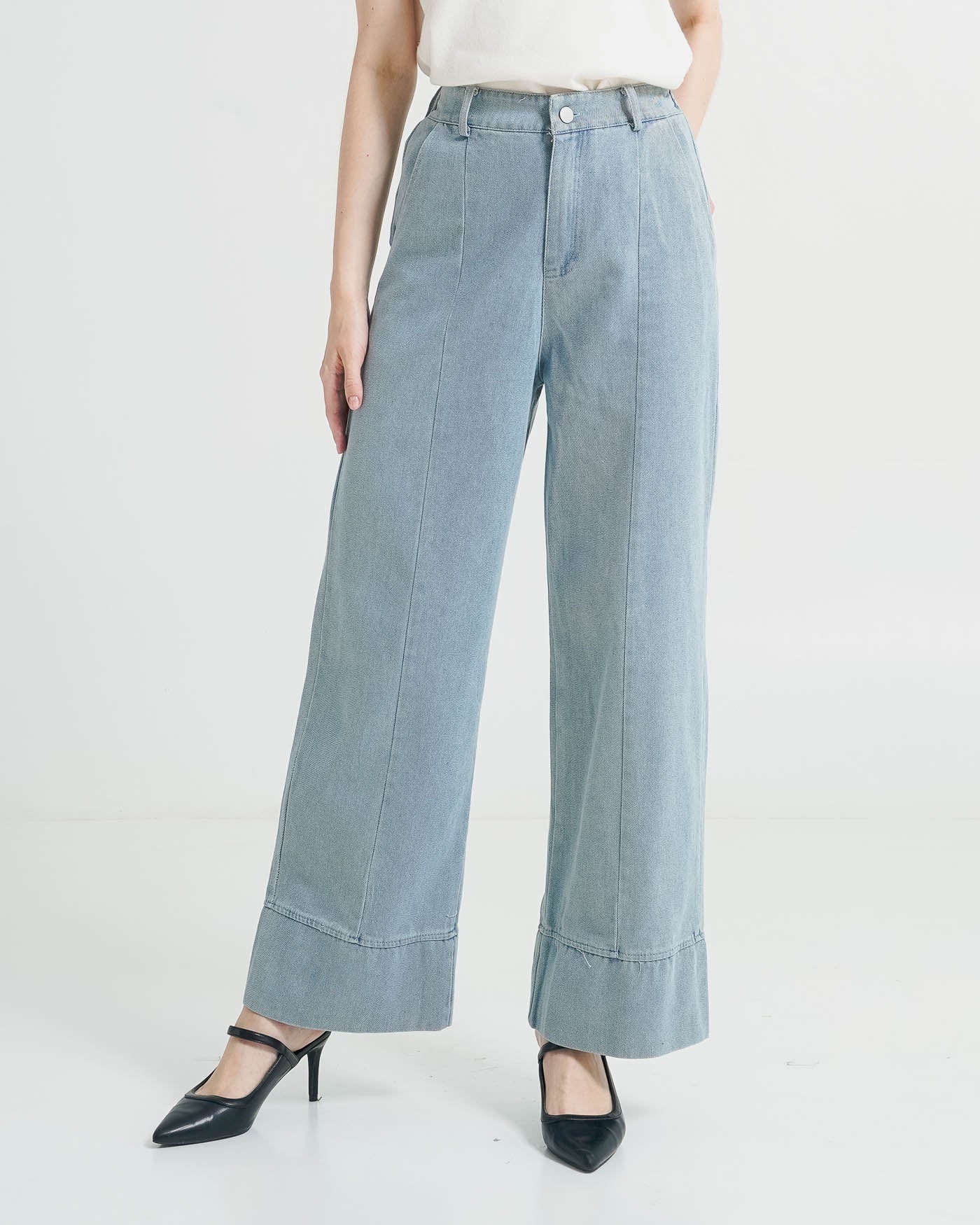 Everleigh Wide Light Denim Pants – Celana Panjang Wanita Denim