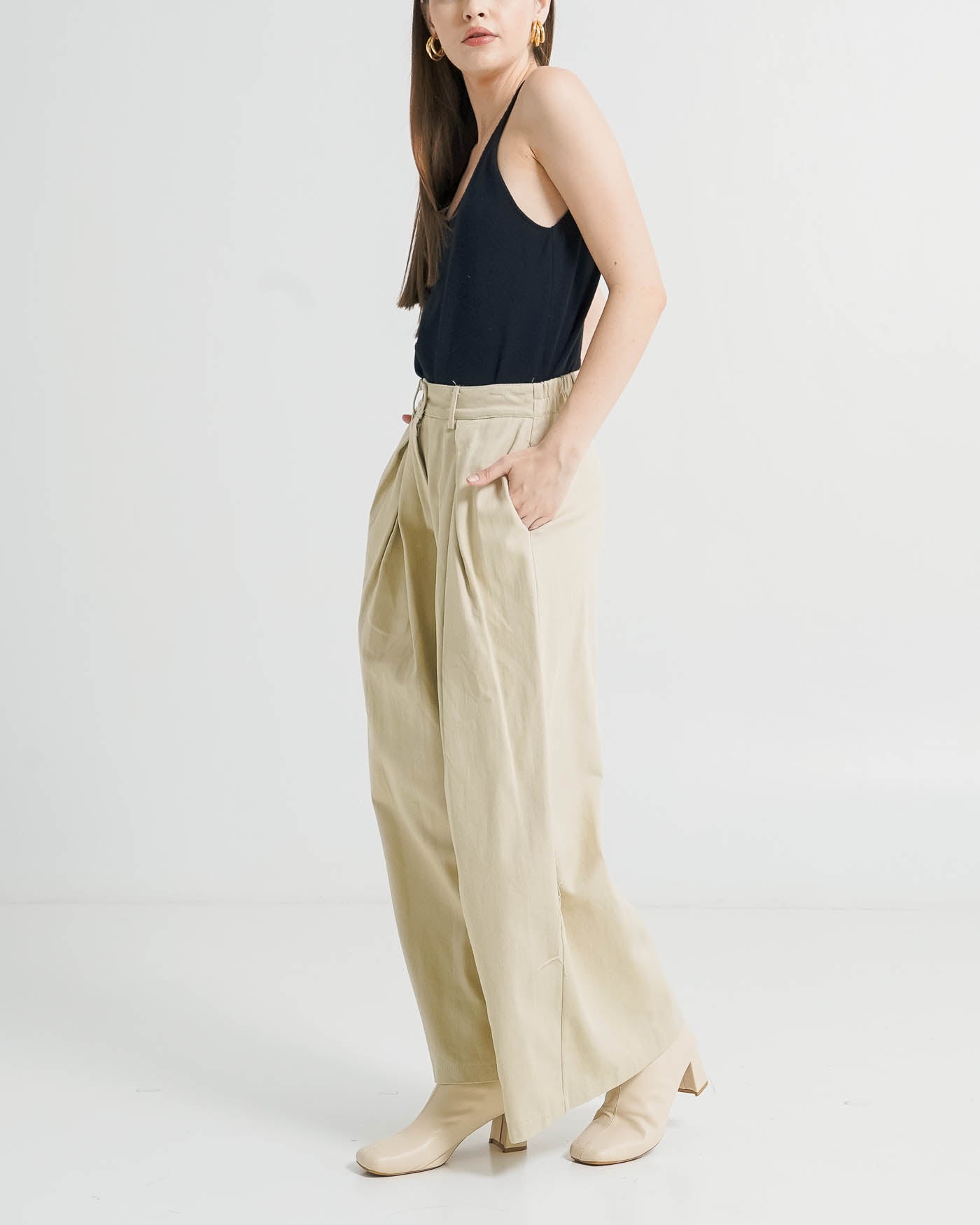 Jordan Oversized Wide Leg Ivory Pants – Celana Panjang Wanita Kekinian