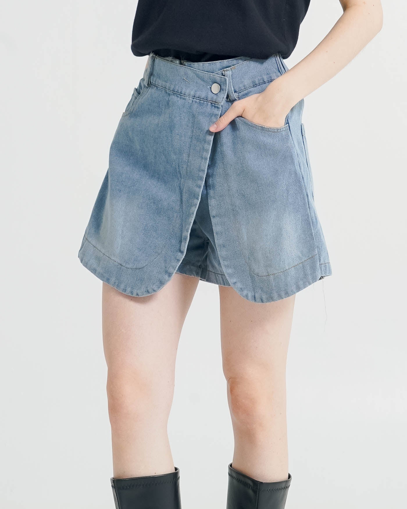 Leah Wrap Denim  Skort – Rok Celana Denim Wanita Kekinian