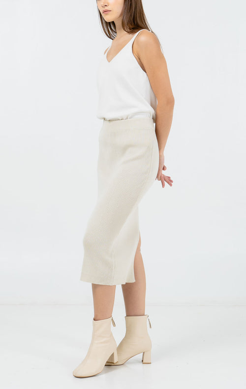 Malloryn Spun Knit Ivory Skirt – Rok Rajut Wanita
