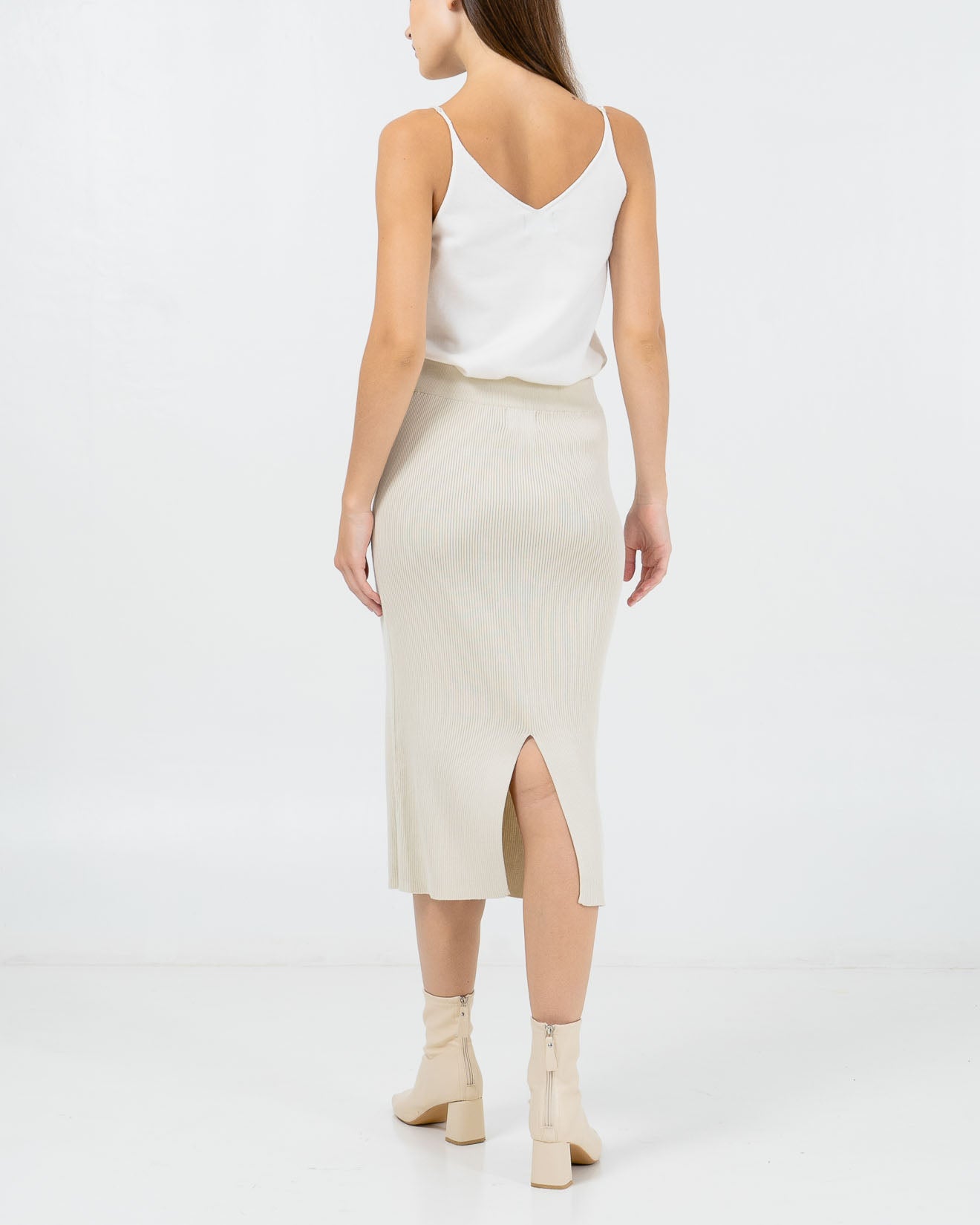 Malloryn Spun Knit Ivory Skirt – Rok Rajut Wanita