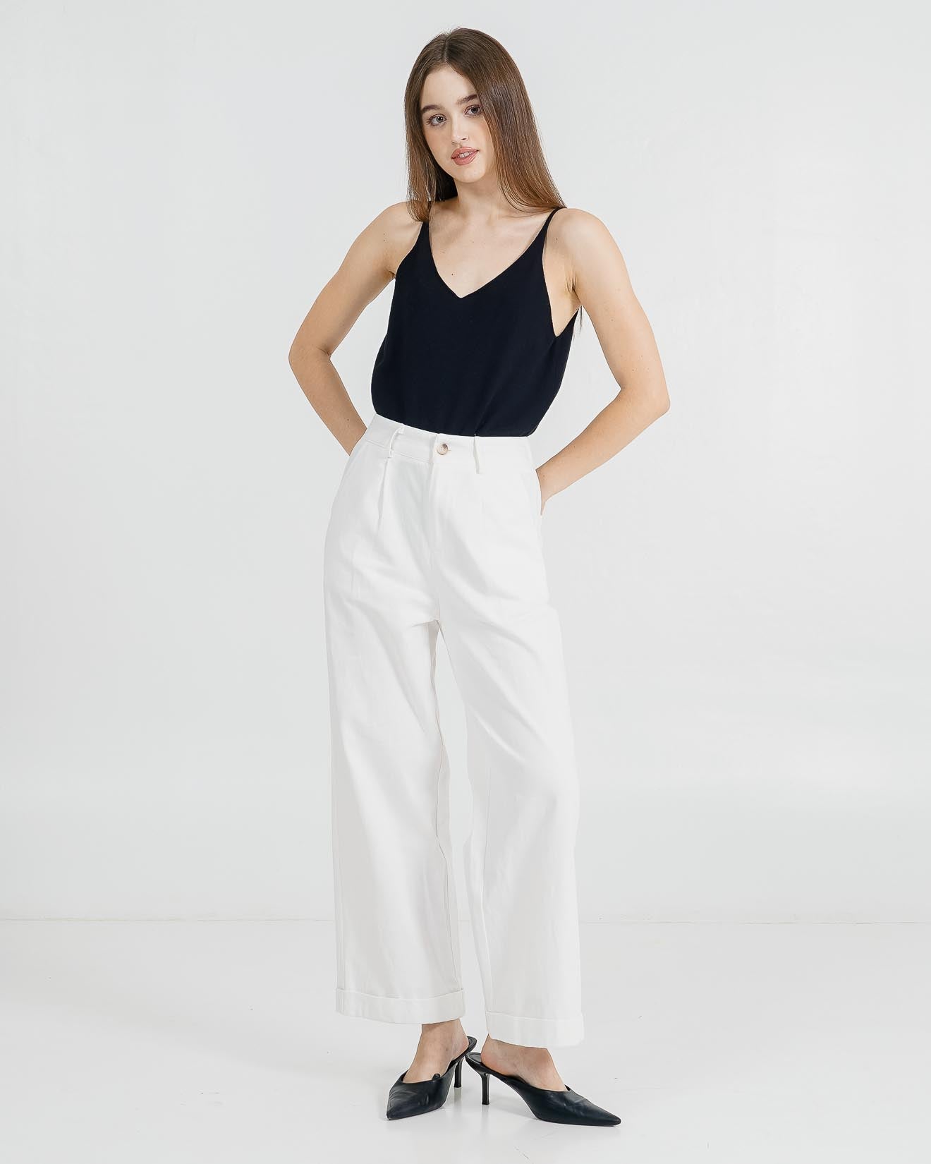 Leighton Straight White Pants – Celana Kulot Wanita Casual