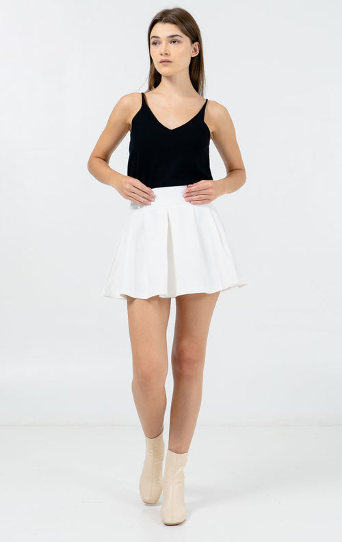 Aryan Pleats White Skort – Rok Pendek Wanita