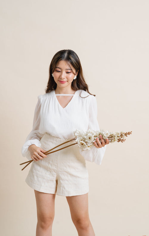 CNY Daffodil Embroidery Ivory Short Pants – 287206