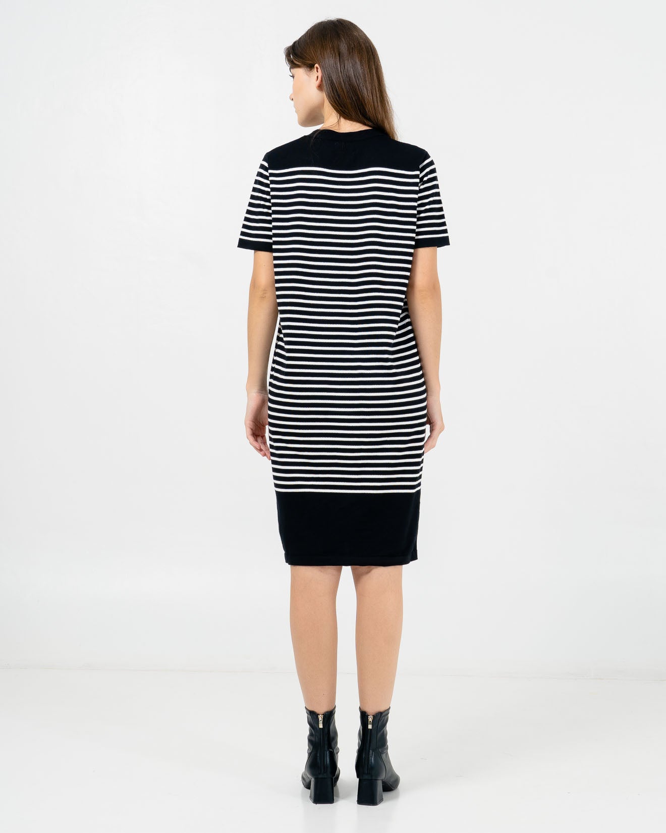 Meghan Knit Striped Black Dress - Gaun Knit Wanita