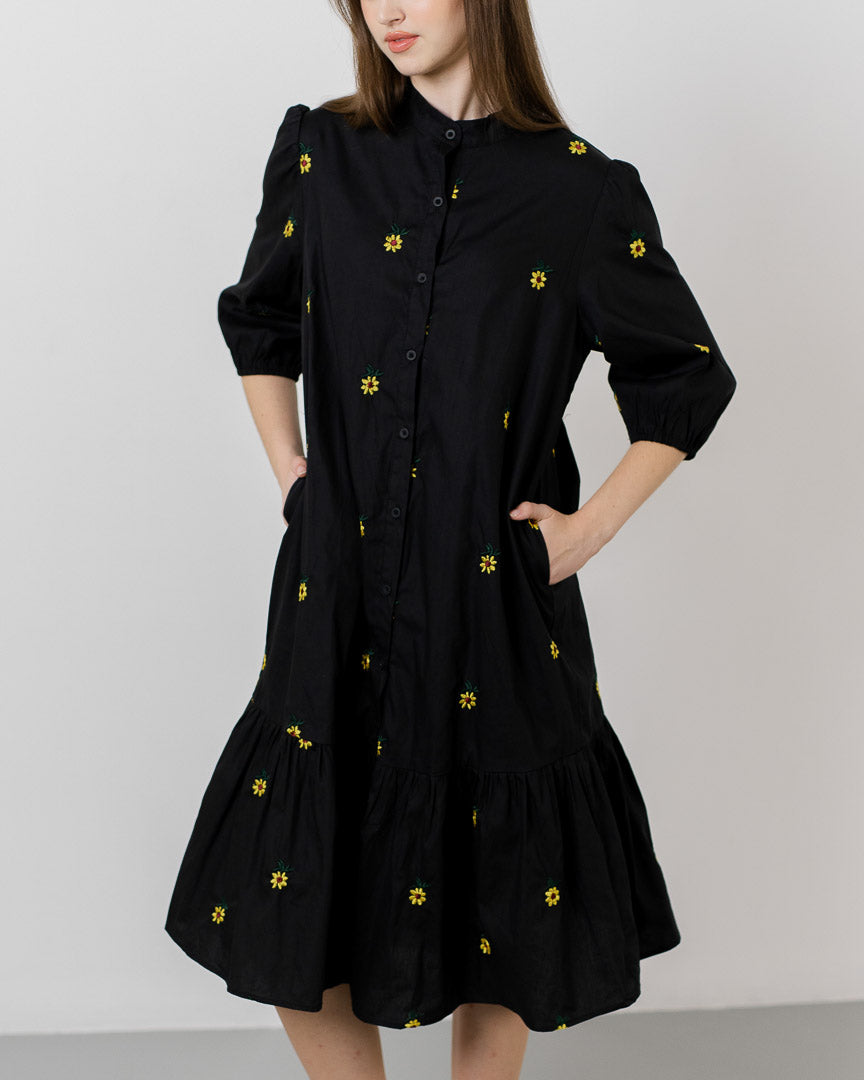 Euthalia Sunflower Embroidery Black Dress – Gaun Midi Wanita Kekinian