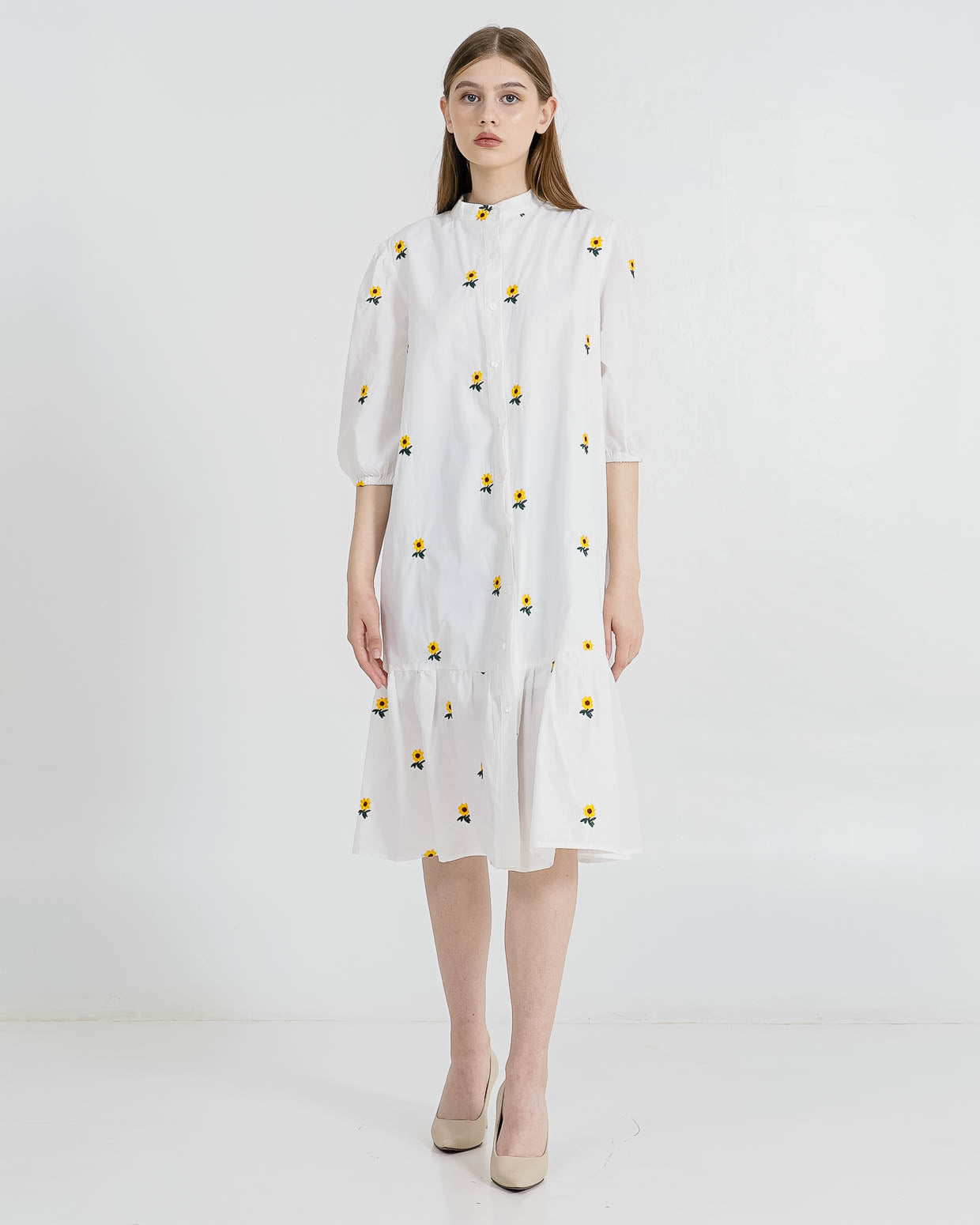 Euthalia Sunflower Embroidery White Dress – Gaun Midi Wanita