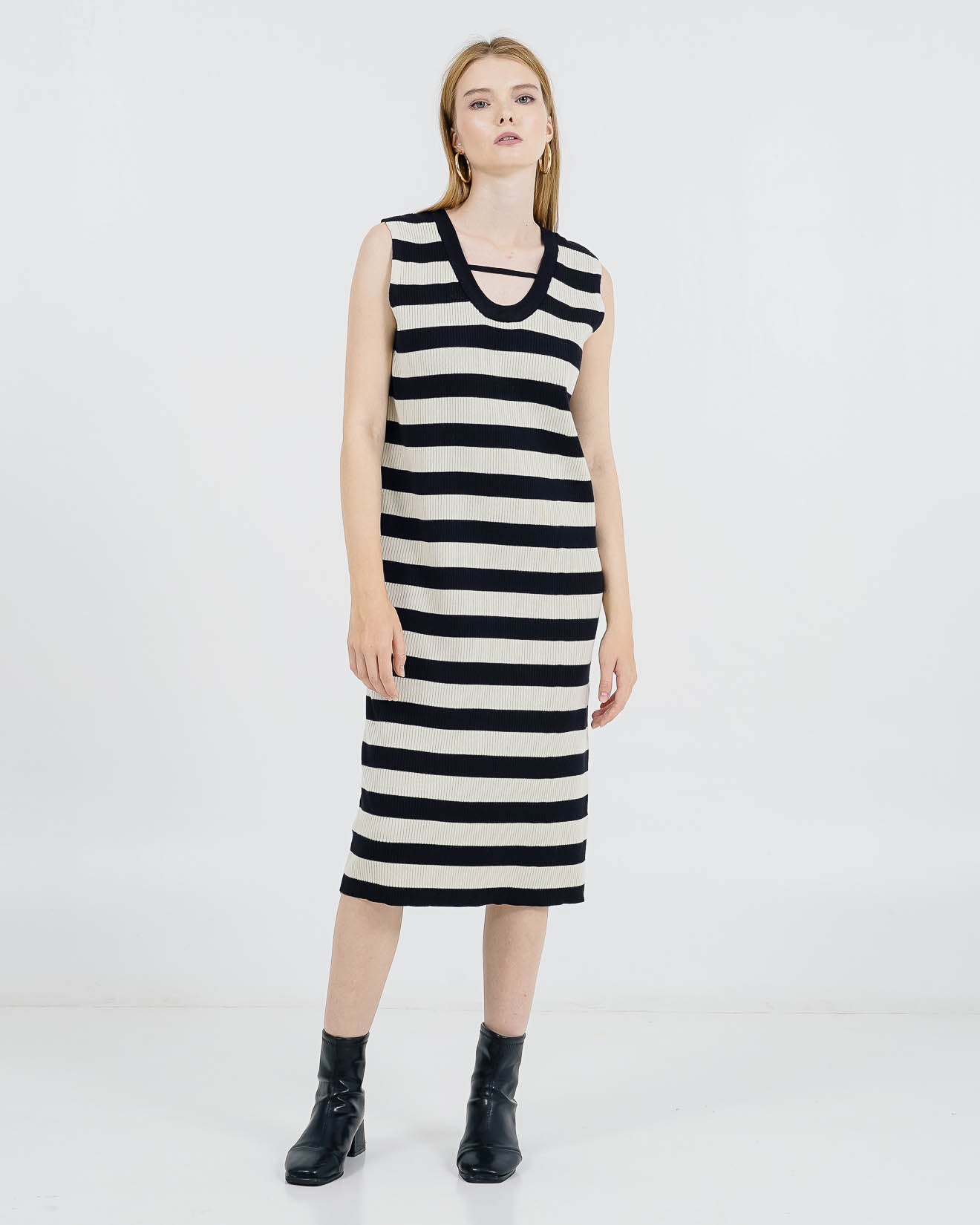 Yoona Stripe Dress Black