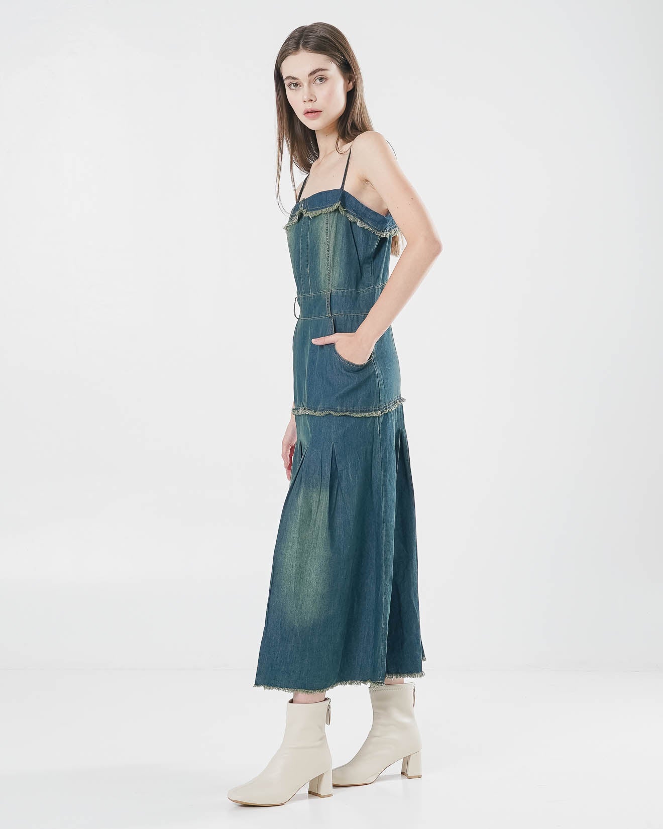 Katarina Fringed Strap Denim Dress –  Gaun Wanita Kekinian