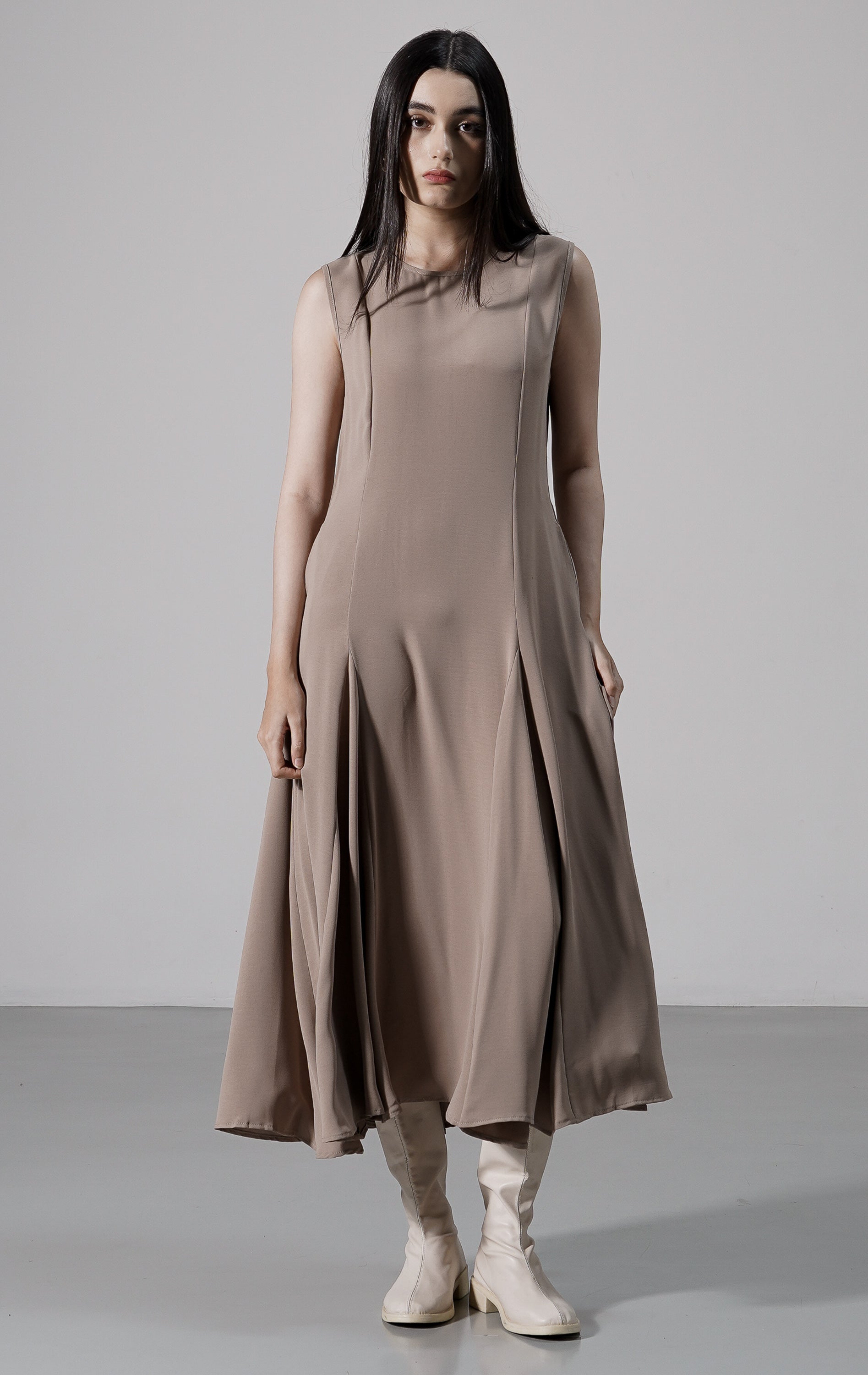 Loren Dress Taupe