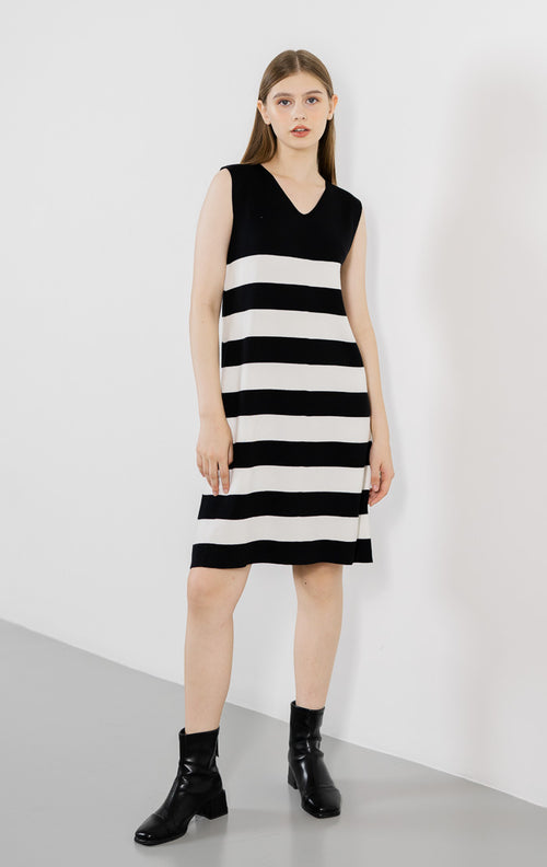 Kanaya Striped Knit Black Dress – Gaun Midi Wanita Kekinian