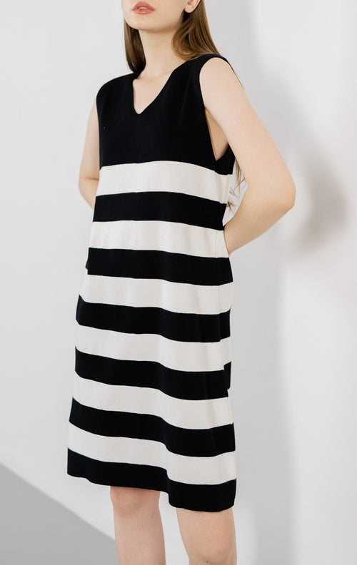 Kanaya Striped Knit Black Dress – Gaun Midi Wanita Kekinian