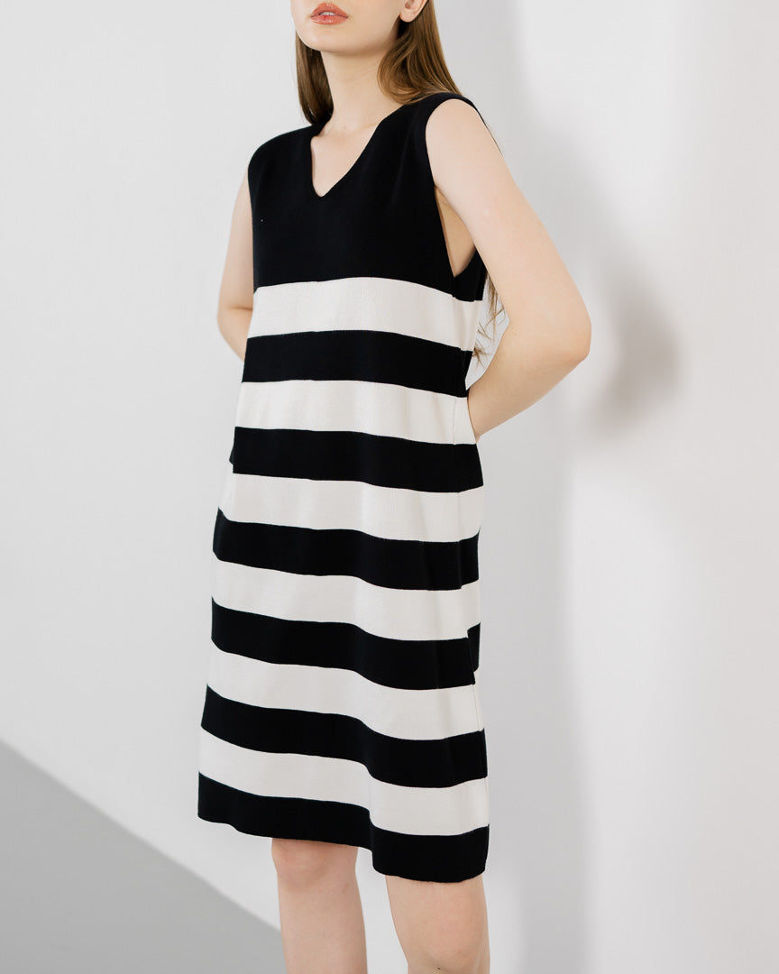 Kanaya Striped Knit Black Dress – Gaun Midi Wanita Kekinian