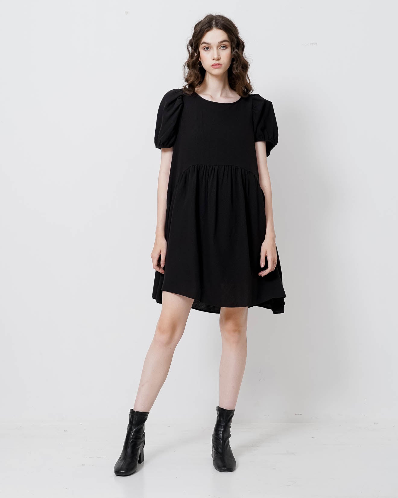 Enola Dress Black