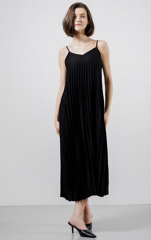 Quila Pleated Black Dress - Dress Wanita Tanpa Lengan