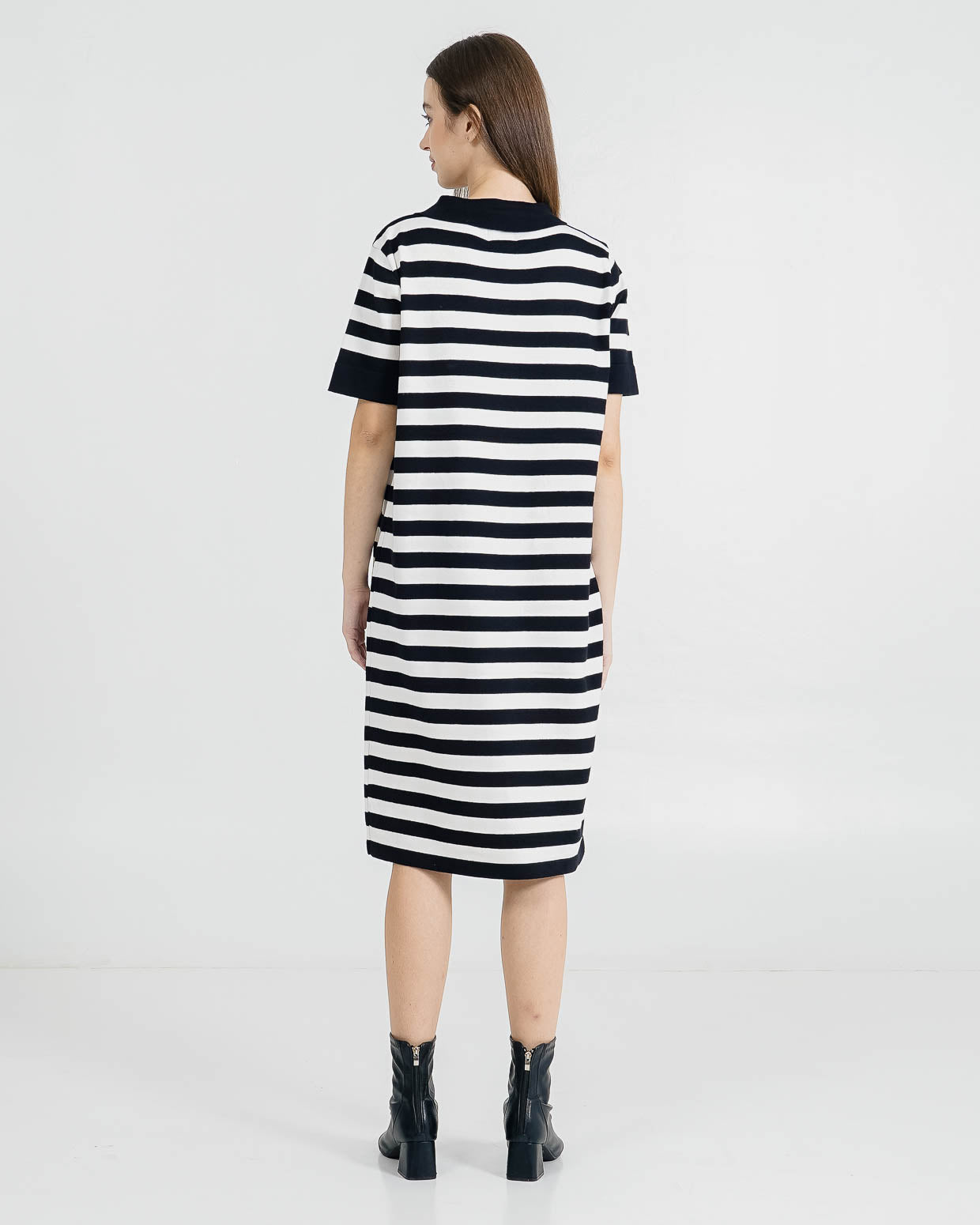 Chiara Zipper Knit Black Striped Dress – Gaun Midi Wanita Casual